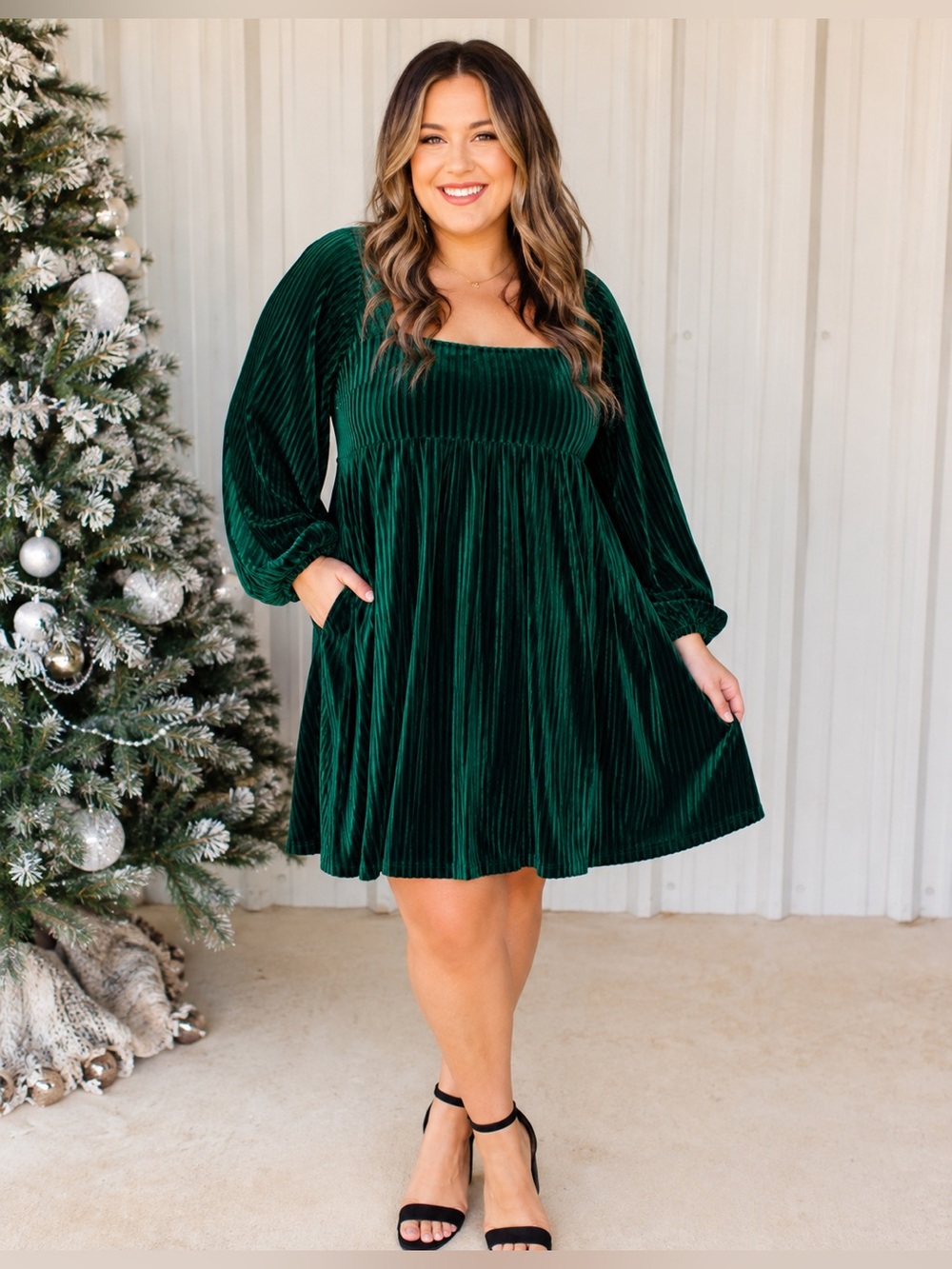 Green Velvet Babydoll Dress Size XL Tie Back Square Neck Emmeline's Fashion BNWO
